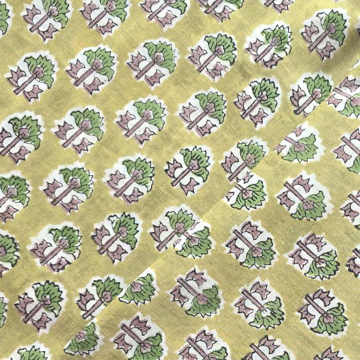 インド ブロックプリント生地 [50cm単位切売]サンガネリ グリーンフラワー on ヘナグリーン 花SA IF0478 | 2枚目