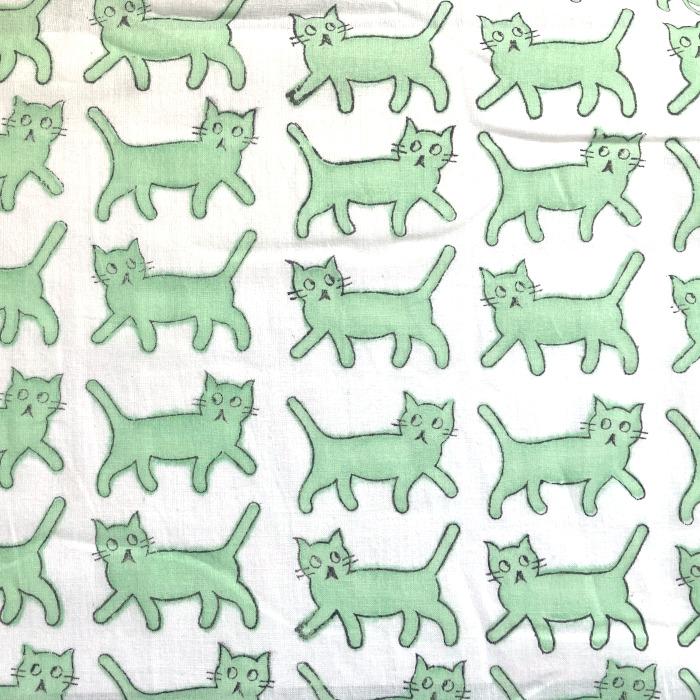 インド ブロックプリント生地 [50cm単位] キャット ライトグリーン 黒線 猫 ねこ ファブリック IF0482 | 2枚目