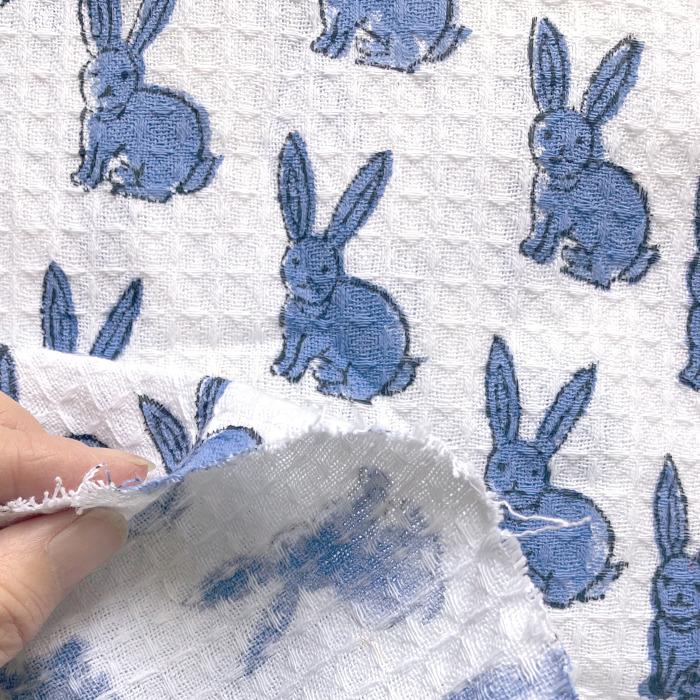 インド ブロックプリント生地 [50cm切売り] サンガネリ ワッフル生地 ラビット ブルー うさぎ 兎 IF0487 | 2枚目