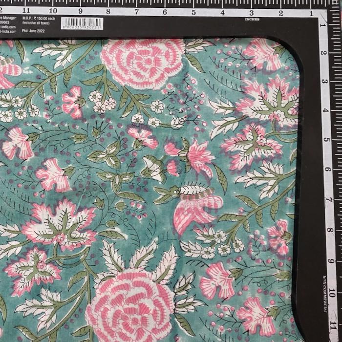 インド ブロックプリント生地 [50cm単位切売] サンガネリ バラと蝶々 on ライトブルー ローズ 薔薇IF0510 | 3枚目