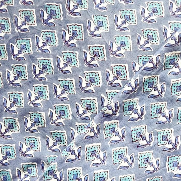 インド ブロックプリント生地 [50cm単位切売] サンガネリ ブルーフラワー on ラベンダーIF0518