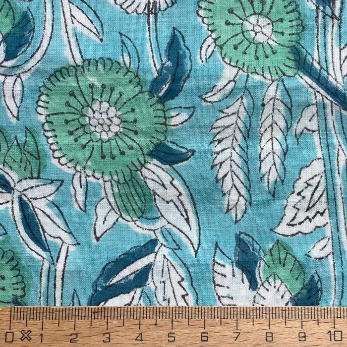 インド ブロックプリント生地 [50cm単位切売] サンガネリ 白&緑フラワー on ブルーIF0522 | 4枚目