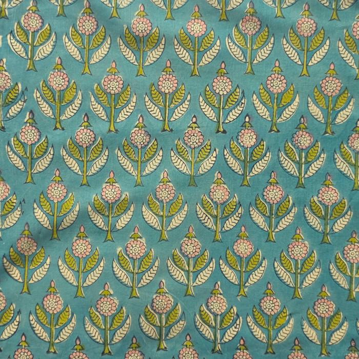 インド ブロックプリント生地 [50cm単位切売] サンガネリ ピンクフラワー on ティールブルーIF0523