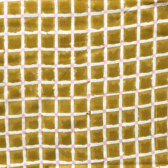 インド ブロックプリント生地 [50cm単位切売] サンガネリ 白抜きチェック on マスタードイエロー IF0512 | 2枚目