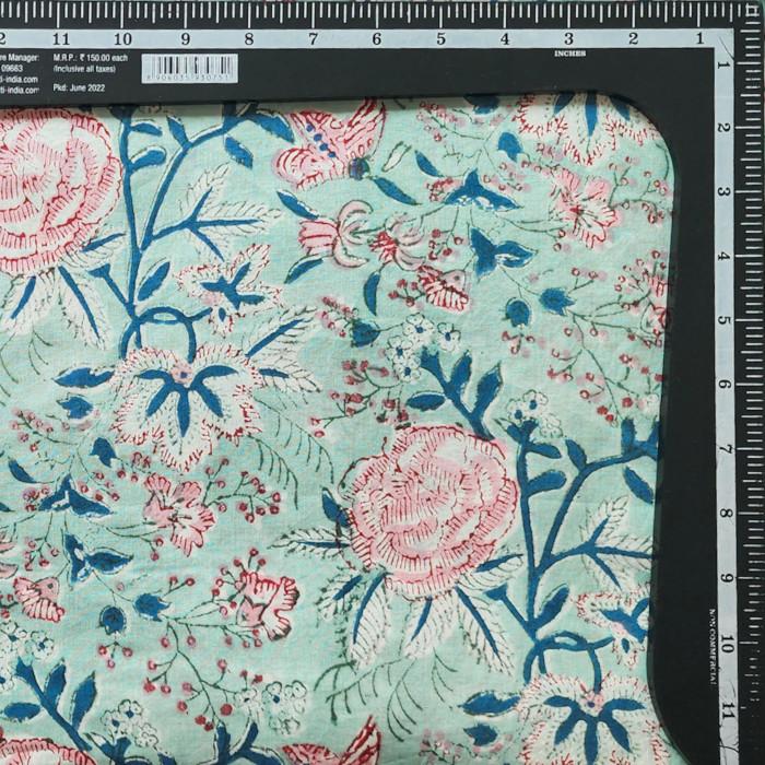 インド ブロックプリント生地 [50cm単位切売] サンガネリ バラと蝶々 on ライトブルー ローズ 薔薇IF0526 | 3枚目
