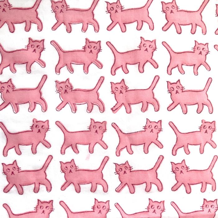 インド ブロックプリント生地 [43cm単位] キャット ピンク ライトホワイト地ファブリック 猫 ねこ IF0353 | 2枚目