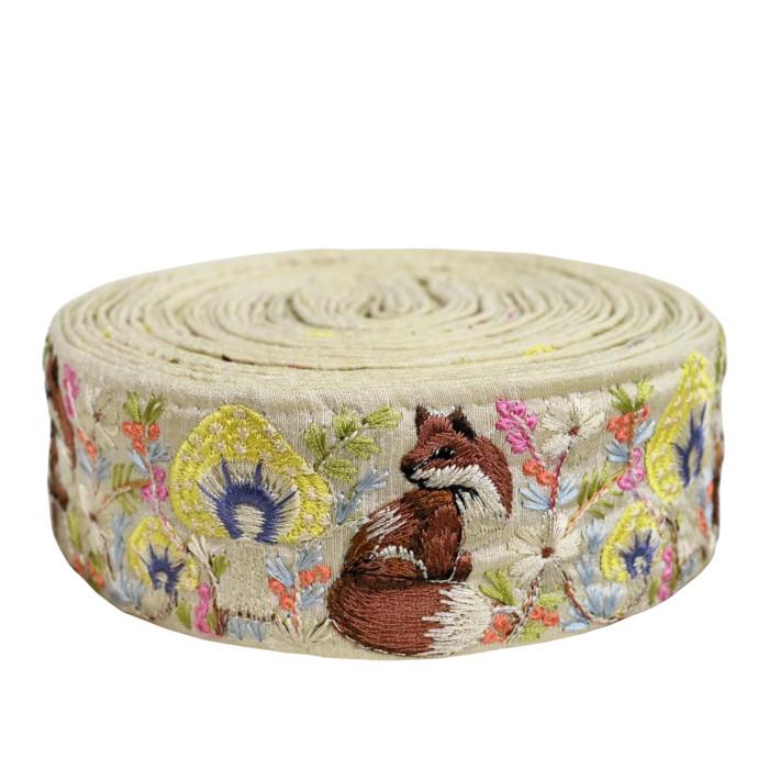 インド刺繍リボン50cm切り売り キツネの森 クリームイエロー 5cm幅 花 HC 狐 きつね R-07891枚目の画像