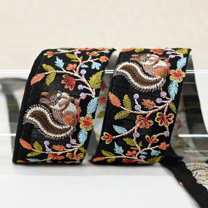 インド刺繍リボン50cm切り売り リスの森 ブラック 4.5cm幅 花 HC 栗鼠 りす 秋 冬 動物 R-0823 | 2枚目